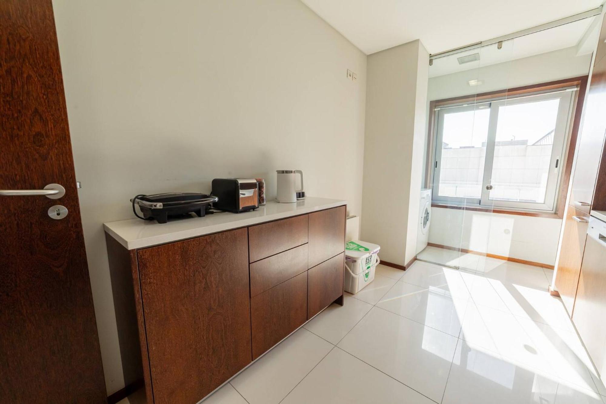 Modern Cedofeita By Hosty Apartment Порто Екстериор снимка
