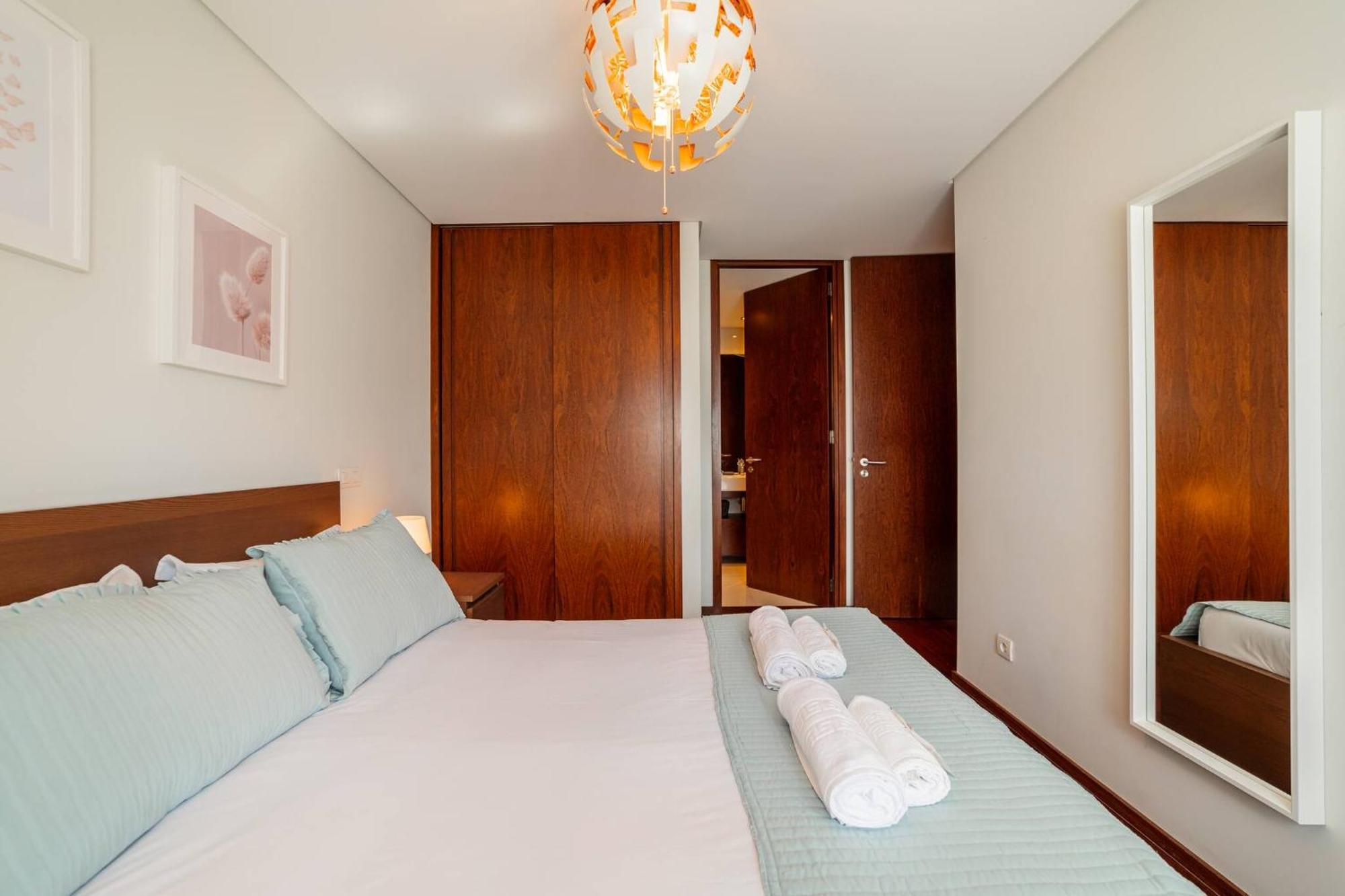 Modern Cedofeita By Hosty Apartment Порто Екстериор снимка