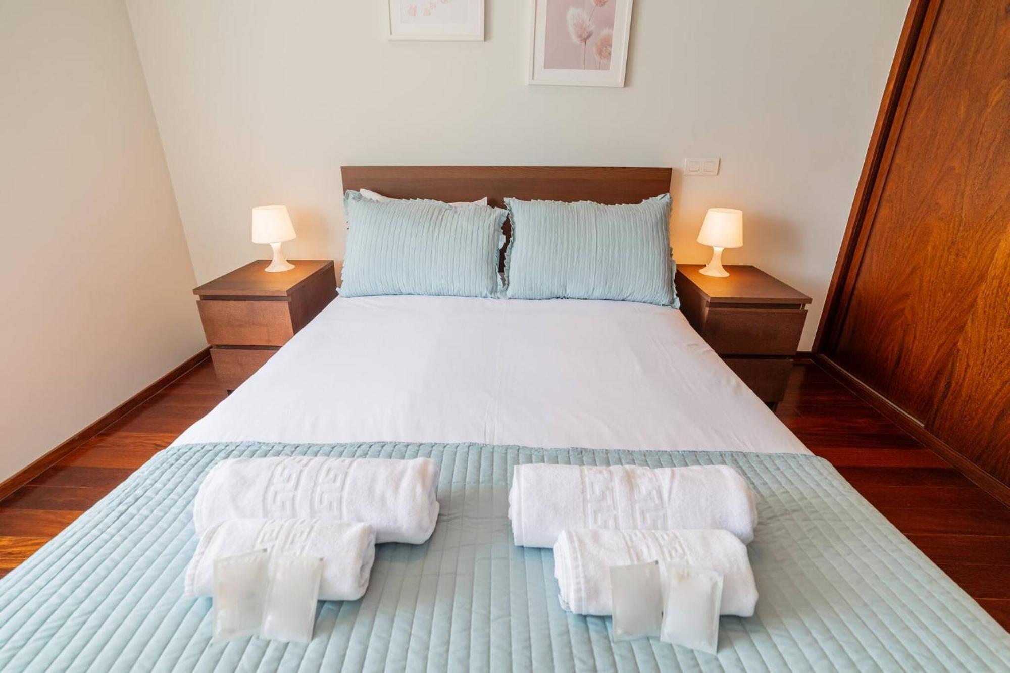 Modern Cedofeita By Hosty Apartment Порто Екстериор снимка